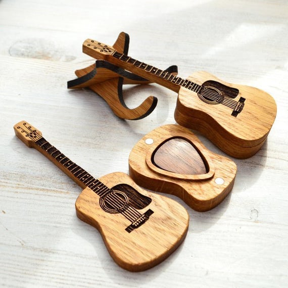 Wooden Acoustic Guitar Pick Case